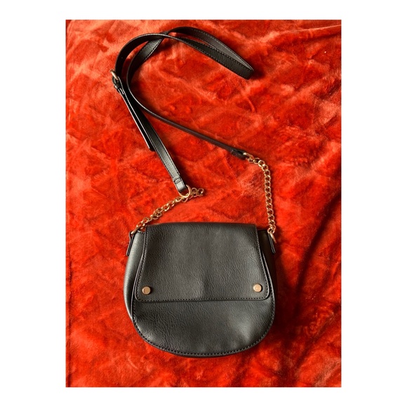 Cute and Chik Black Crossbody Purse - Picture 2 of 3